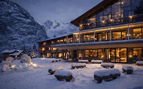 Grand Hotel Courmayeur Mont Blanc, By R Collection Hotels